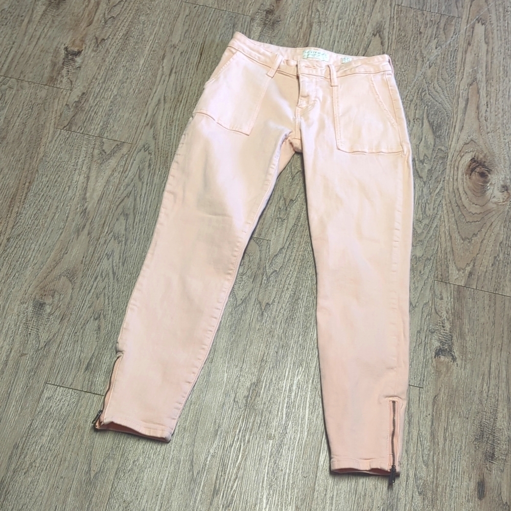 Lucky brand jeans pale pink size 6 /28